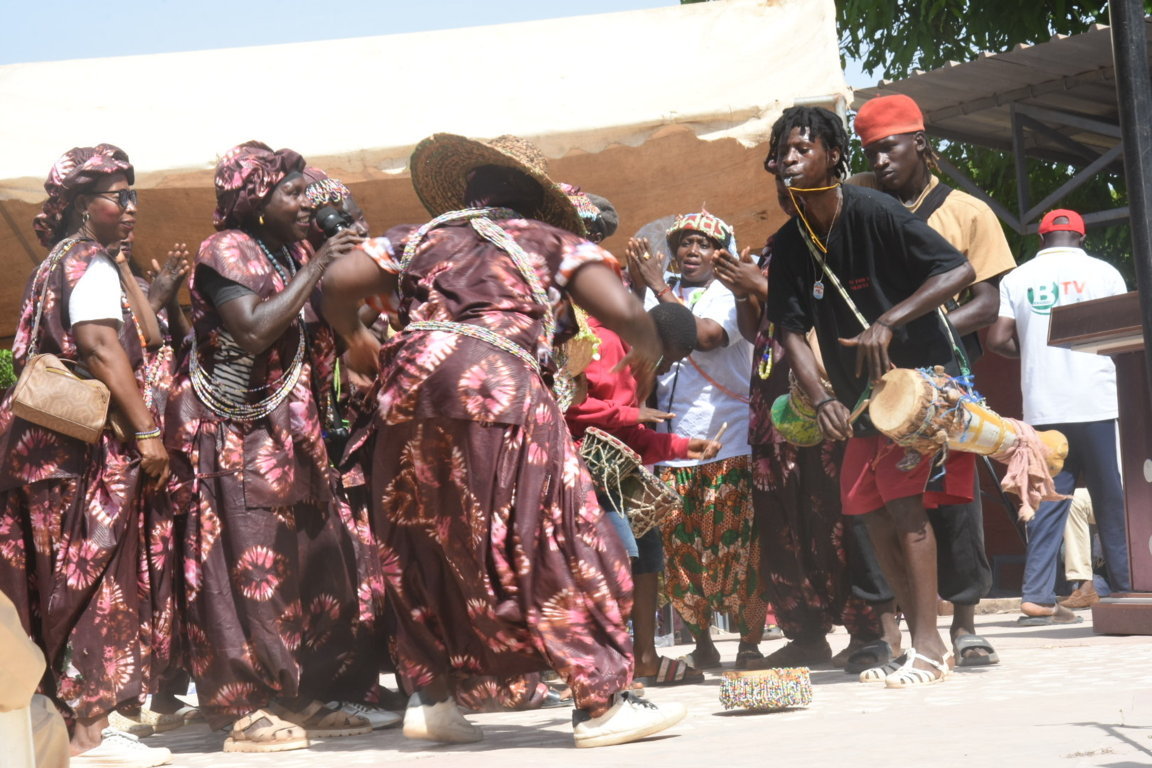 Centro Polivalente Tanaff Museo delle tradizioni in Senegal by Balouo Salo - Raoul Vecchio